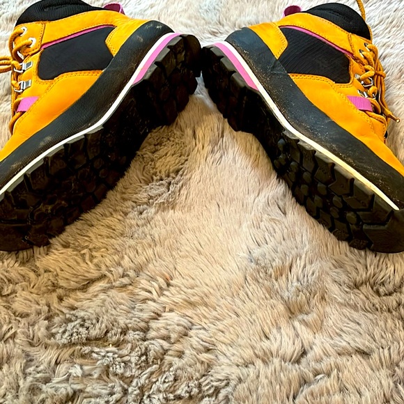 TIMBERLANDS - Picture 5 of 5